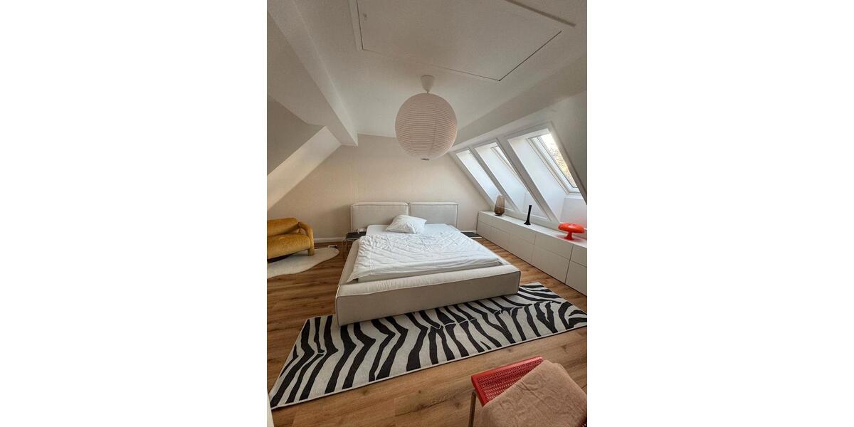 Dachgeschoßwohnung Buchholz in der Nordheide - 1 Zimmer, 67 m&sup2;, 1.200&euro; | Angebot:26251178