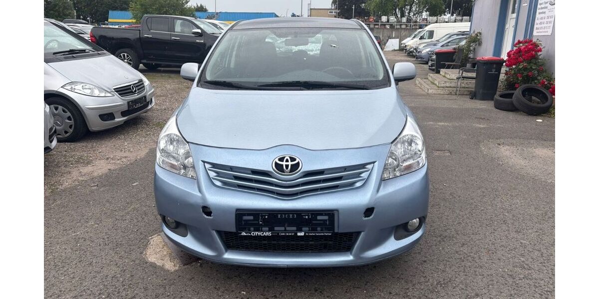 Toyota Verso 205.181 km 5.299 &euro; hamburg 20539