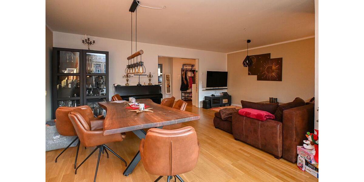 Erdgeschoßwohnung Hamburg Barmbek-Süd - 3 Zimmer, 93 m&sup2;, 2.593&euro; | Angebot:24781821