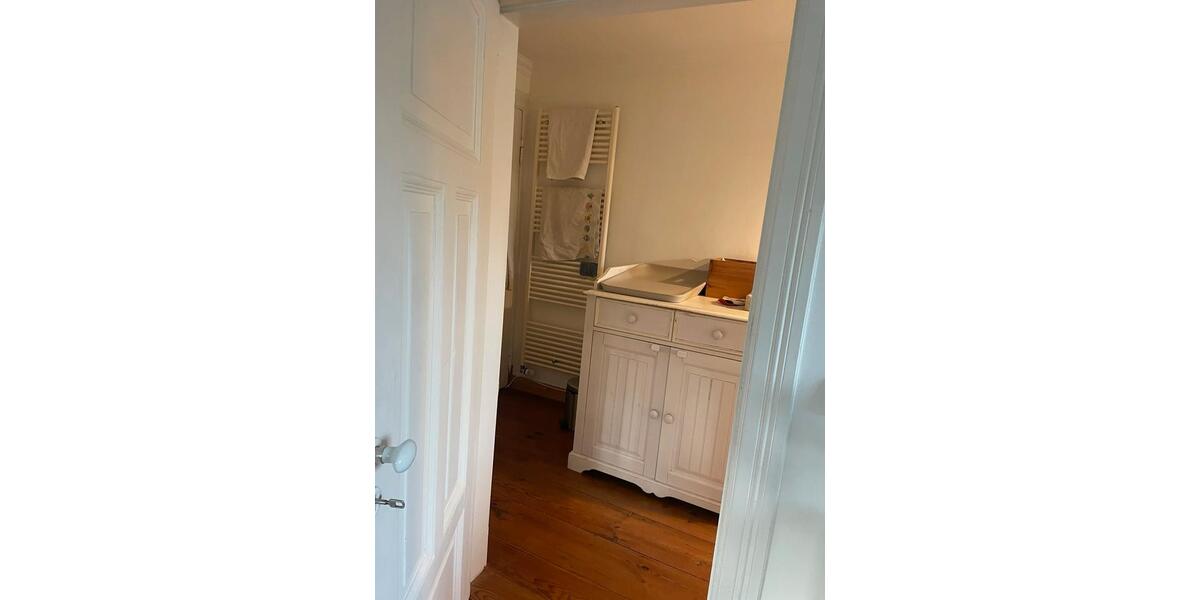 Etagenwohnung Hamburg Altona - 4 Zimmer, 165 m&sup2;, 3.700&euro; | Angebot:26149158