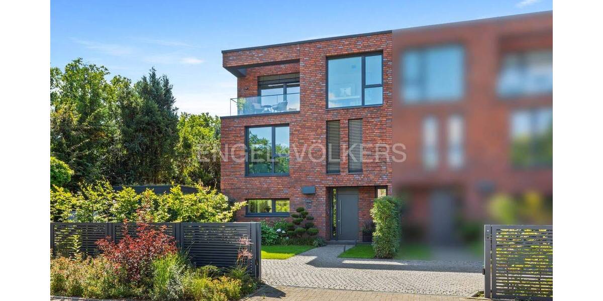 Elegant, stilvoll, außergewöhnlich-Wohnen in Volksdorfs Toplage 6 zimmer