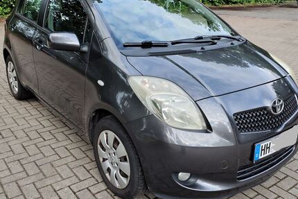 Toyota Yaris 187.000 km 2.700 &euro; Hamburg 22397