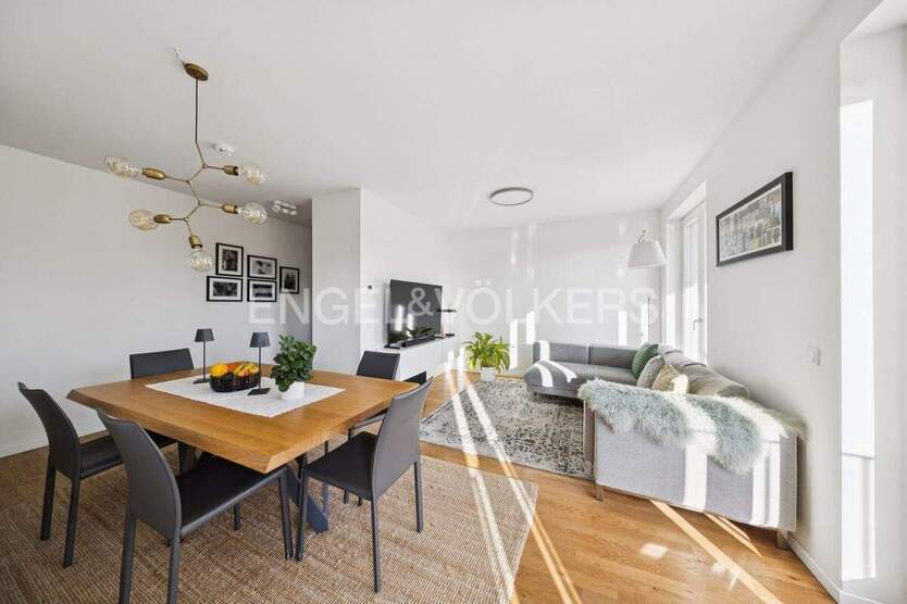 Modern & neuwertig: Großzügige 4-Zimmer-Wohnung mit Balkon 4 zimmer