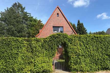 Haus zum Mieten in Hamburg-Wellingsbüttel 2.350 € 115 m²