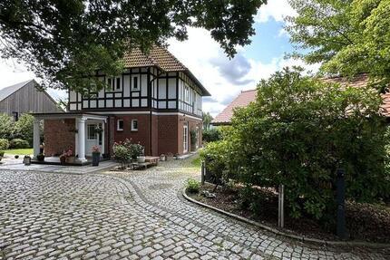 Haus Bargteheide - 8 Zimmer, 218 m&sup2;, 1.085.000&euro; | Angebot:26536112