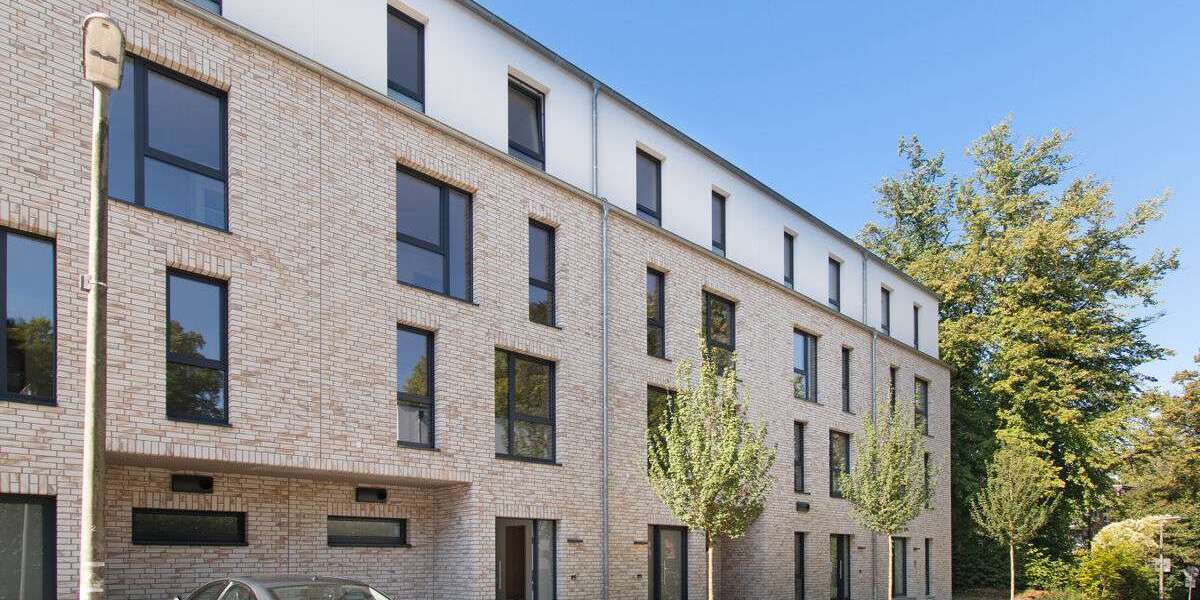 Einfamilienhaus Hamburg Alsterdorf - 6.5 Zimmer, 205 m&sup2;, 4.050&euro; | Angebot:25751842