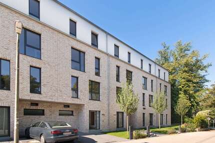 Haus Hamburg Alsterdorf - 6.5 Zimmer, 205 m&sup2;, 4.050&euro; | Angebot:25751842