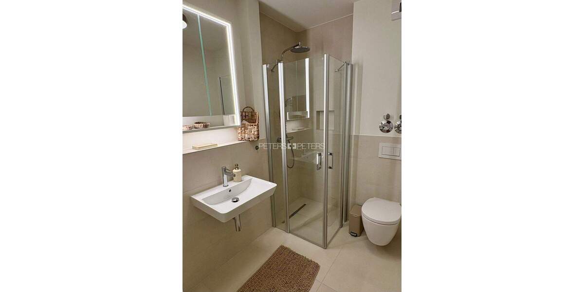 Koffer rein, fertig: 34 m² komplett möbliert - inkl. Waschtrockner & SmartTV 1 zimmer