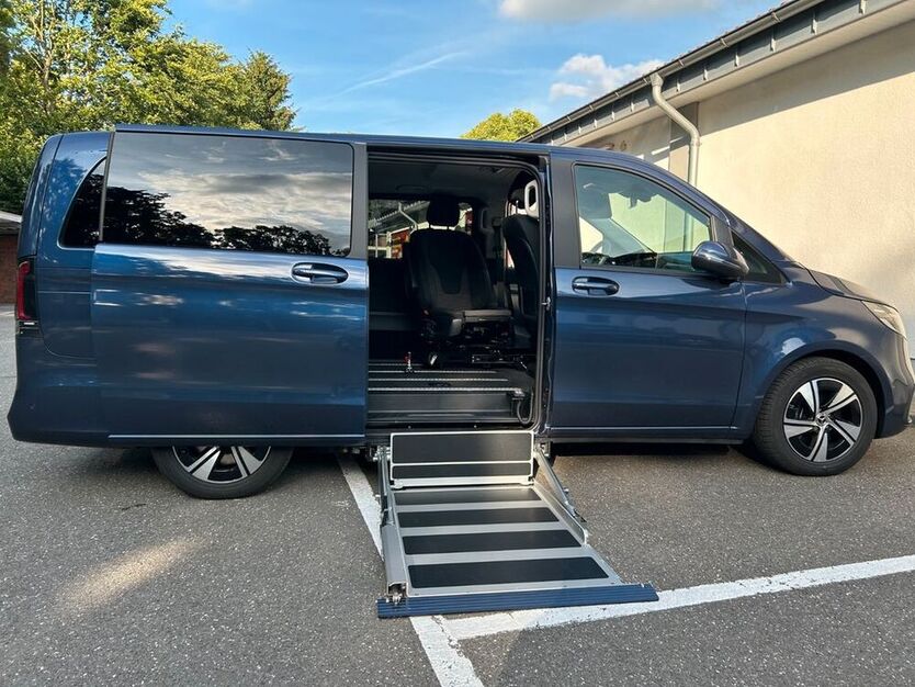 V 220
