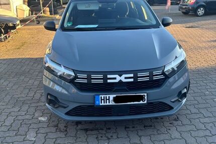 Dacia Sandero 49.700 km 11.499 &euro; hamburg 21147
