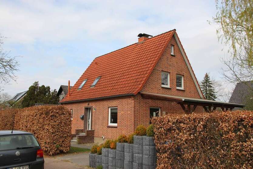 Haus zum Mieten in Tostedt 1.550 € 119 m²