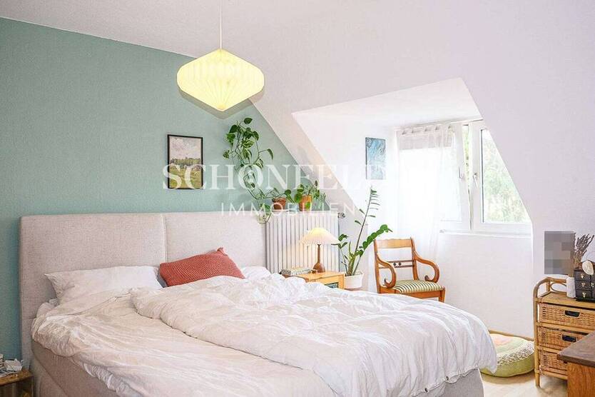 Vermietete 2-Zimmer-DG-Wohnung in Barmbek-Süd