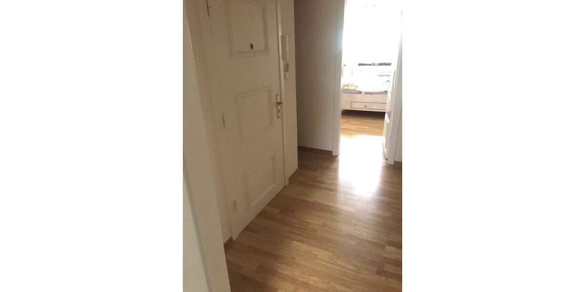 Provisionsfrei* Gepflegte 2-Zimmer Wohnung, 70m² mit Garage in SeevetalMaschen - Dachgeschoßwohnung Seevetal Holtorfsloh | Angebot:27296214