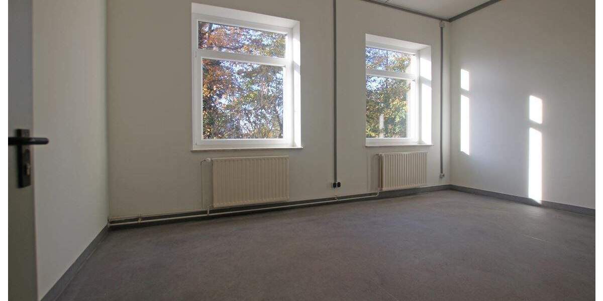 Gewerbeobjekt Geesthacht - 1 Zimmer, 699 m&sup2;, 2.640&euro; | Angebot:25702070