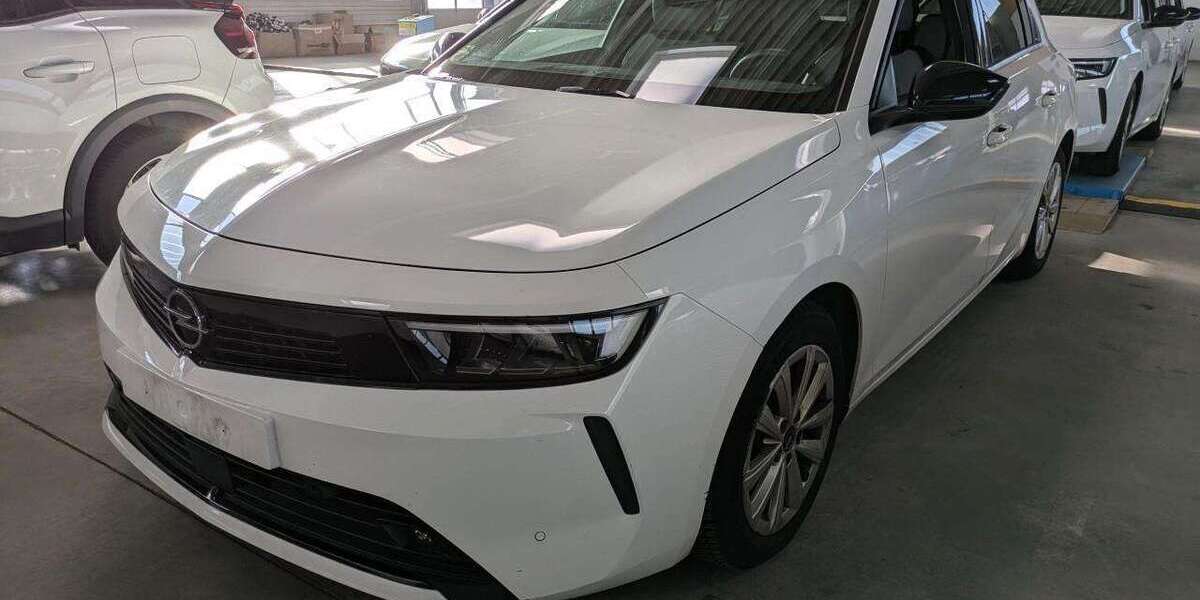 Opel Astra 30.607 km 15.885 &euro; Uetersen bei Hamburg 25436