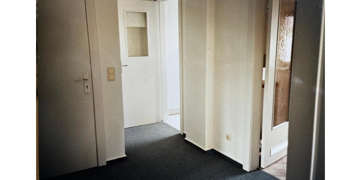 Dachgeschoßwohnung Pinneberg - 2.5 Zimmer, 48 m&sup2;, 120.000&euro; | Angebot:27081999