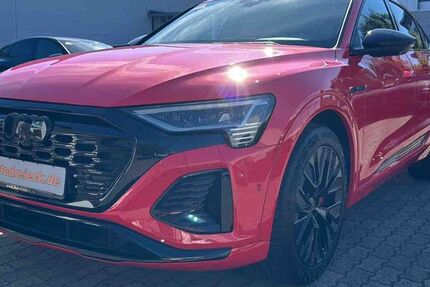Audi Q8 e-tron 35.190 km 55.950 € Hamburg 22047