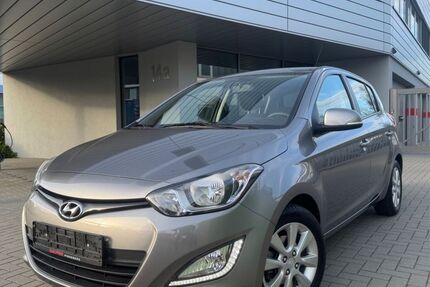 Hyundai i20 54.000 km 7.390 &euro; Pinneberg 25421