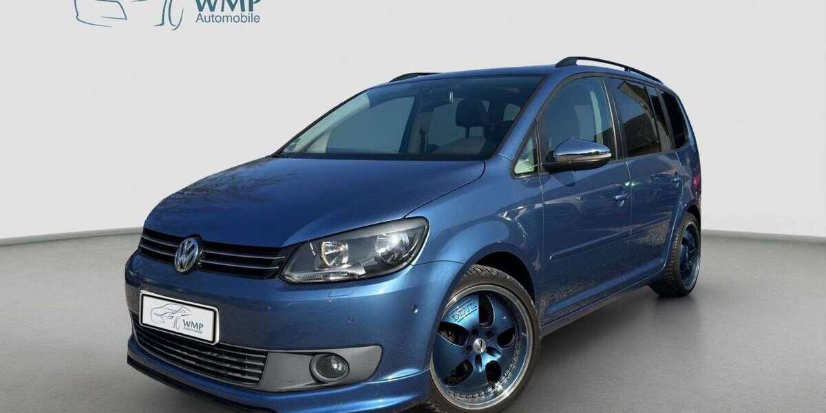 VW Touran 204.128 km 5.990 &euro; Hamburg 22045