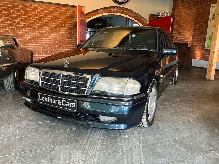 Mercedes-Benz C 36 AMG 119.875 km 19.950 € Hasloh 25474