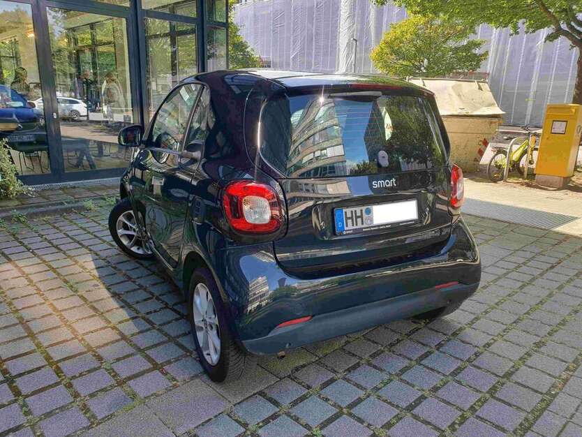 Smart forTwo 85.000 km 7.600 € Hamburg 20251