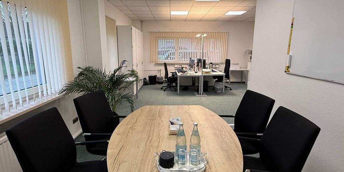 Flexibel nutzbare Gewerbefläche in verkehrsgünstiger Lage von Tornesch zimmer