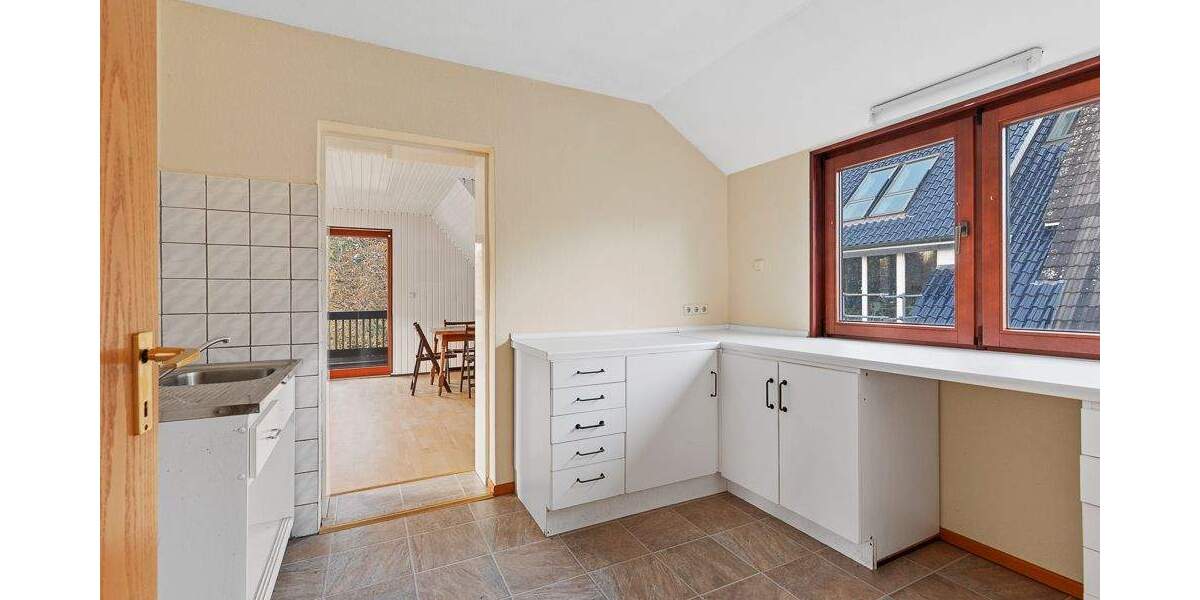 !NUR NOCH WARTELISTE! Freistehendes Ein- bis Zweifamilienhaus mit großem Garten & separierbaren Wohneinheiten 6 zimmer