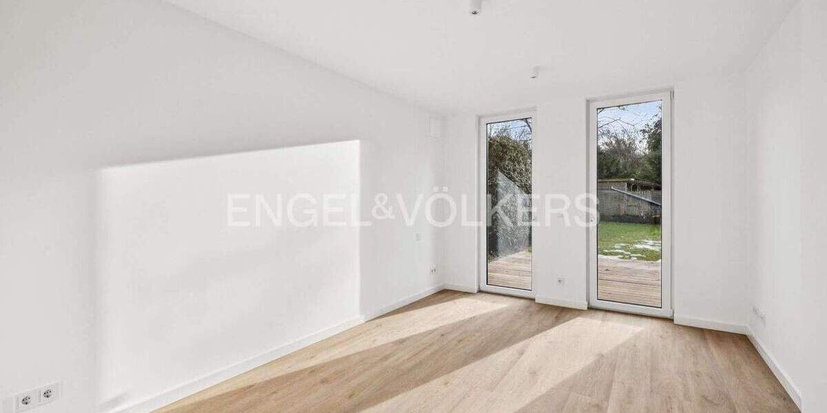 Etagenwohnung Ahrensburg - 3 Zimmer, 110 m&sup2;, 2.300&euro; | Angebot:25701871