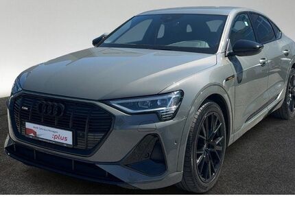 Audi e-tron 48.783 km 34.450 &euro; Hamburg 20537