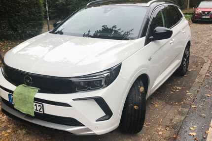 Opel Grandland (X) 13.500 km 22.750 € Hamburg 20535