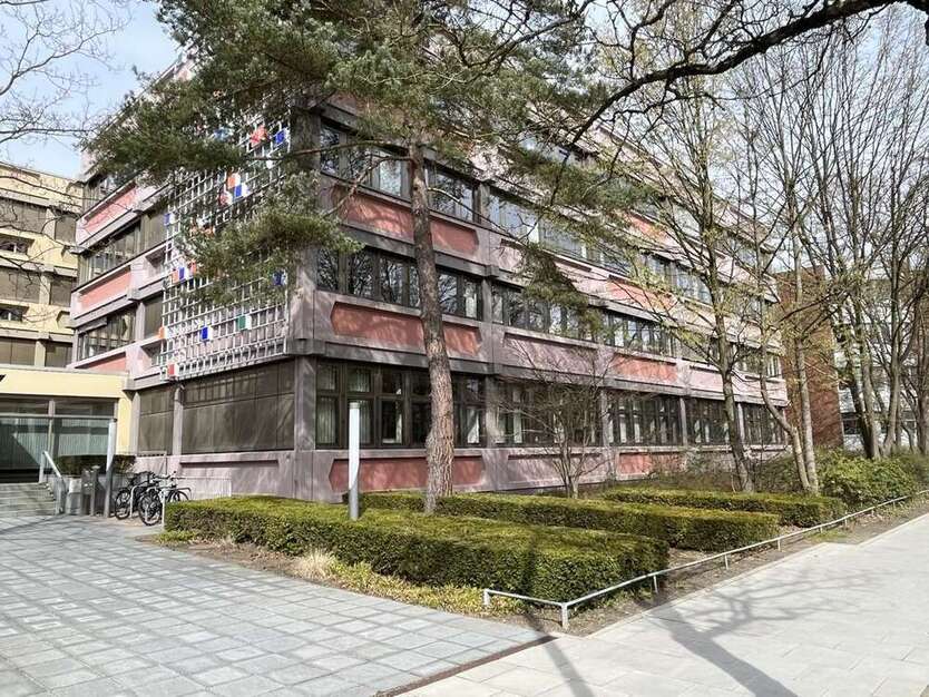 Büro in Hamburg 32.290,60 € 2303.6 m²