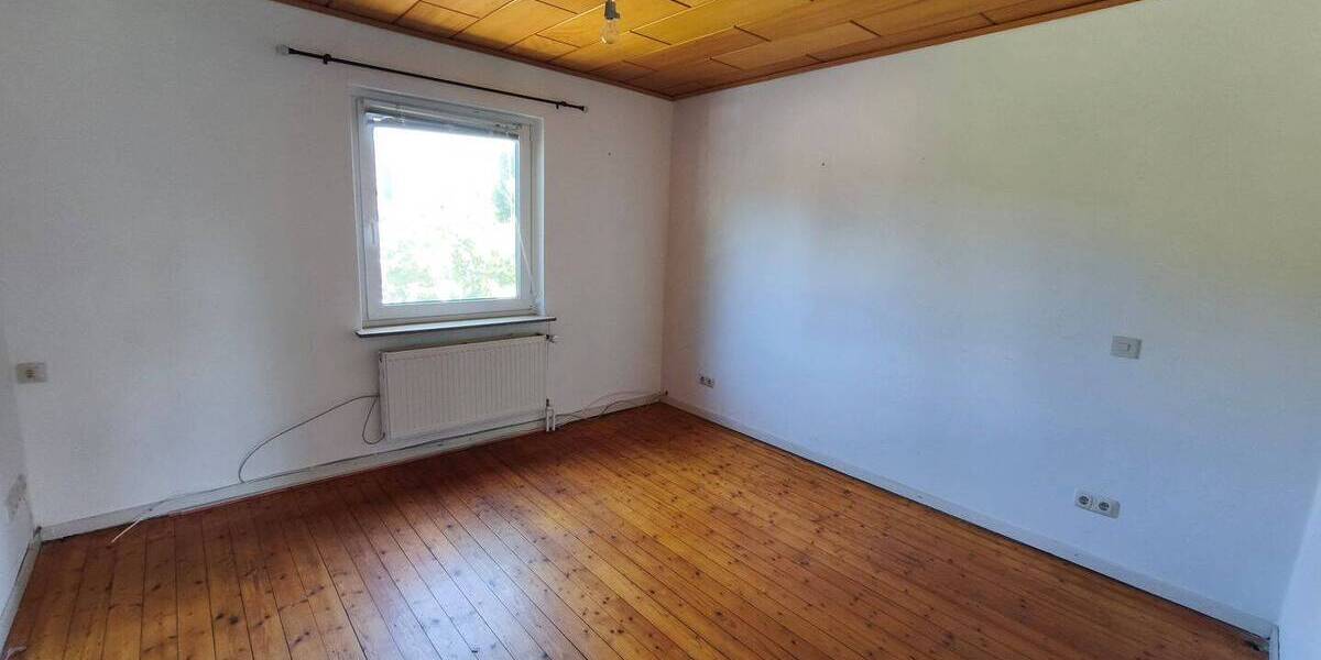Mehrfamilienhaus, Wohnhaus Uetersen - 6 Zimmer, 140 m&sup2;, 349.000&euro; | Angebot:26798881