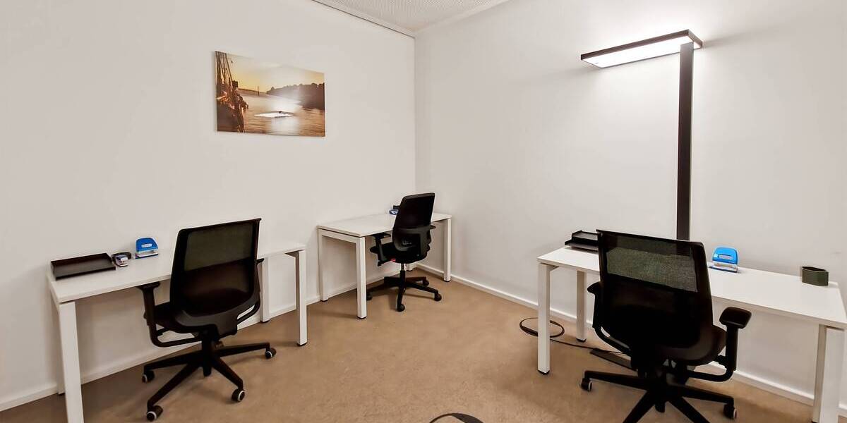 All-inclusive-Zugang zu professionellen Büroräumen für 5 Personen in Signature Jungfernstieg zimmer