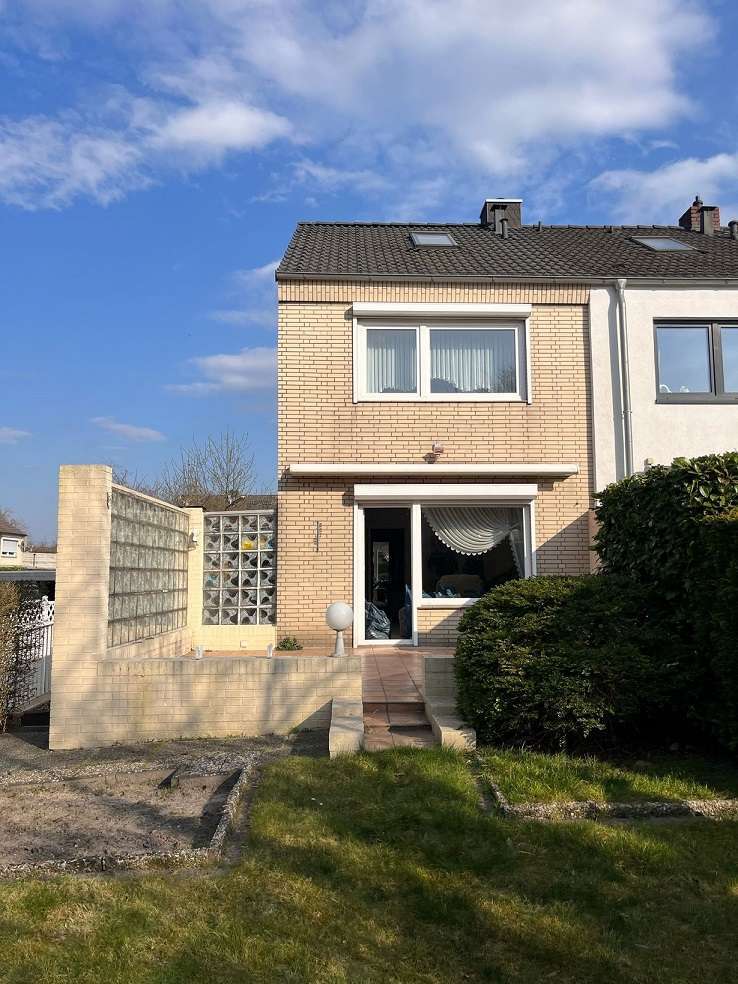 Haus zum Mieten in Hamburg 1.950 € 90 m²