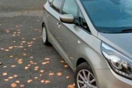 Kia Carens 180.000 km 5.000 &euro; Hamburg 21073
