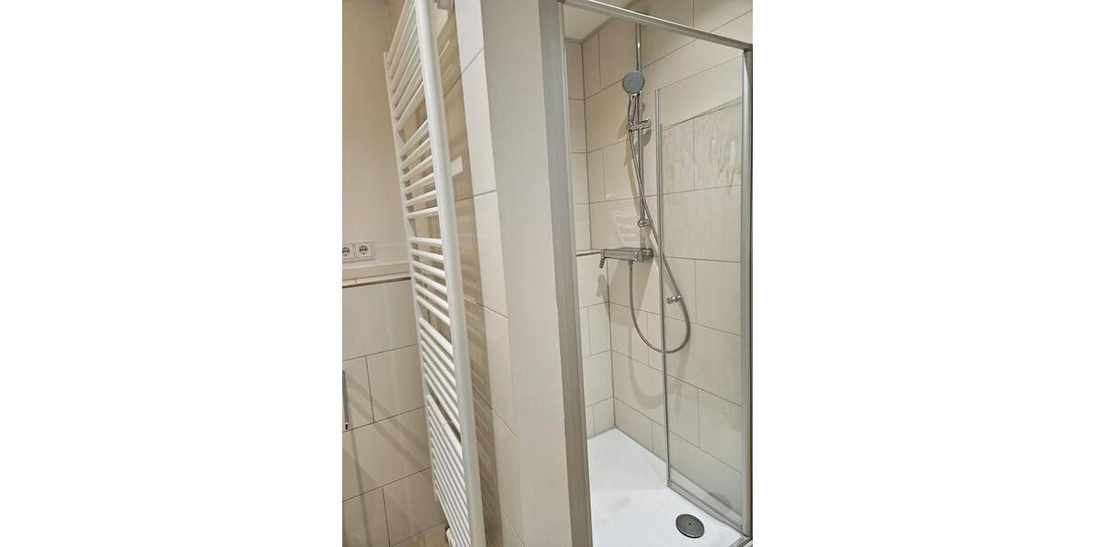 Etagenwohnung Hamburg Altstadt - 2 Zimmer, 79 m&sup2;, 1.000&euro; | Angebot:26211231