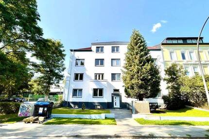 Aufgeteiltes Zinshaus mit 8 Wohneinheiten direkt am Park