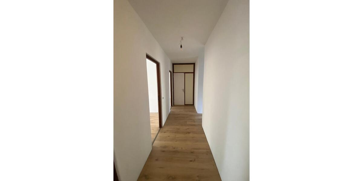 Frisch renovierte 4-Zimmer-Wohnung in Groß-Flottbek 4 zimmer