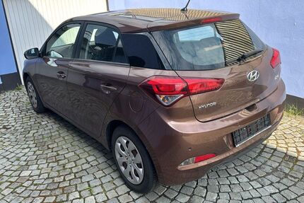 Hyundai i20 33.000 km 12.900 &euro; Henstedt Ulzburg 24558