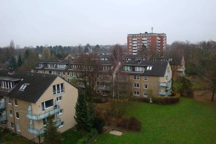 NEU Saniert, HH-Farmsen, 2,5 Zimmer Wohnung im EG !Bitte beachten Sie unsere Fragen!