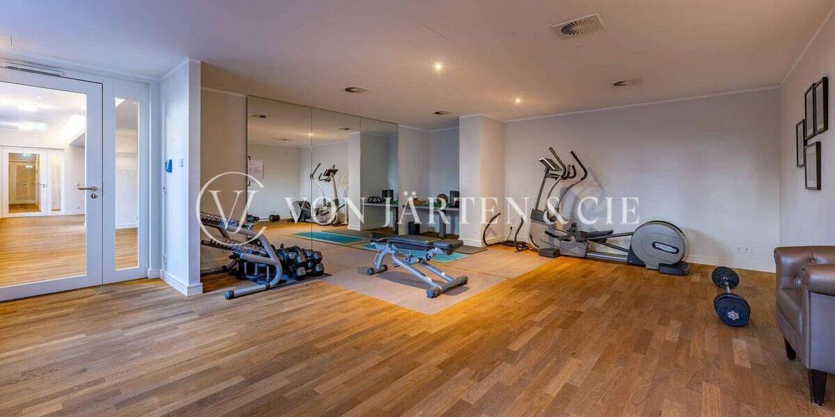 Etagenwohnung Hamburg Harvestehude - 2 Zimmer, 110 m&sup2;, 1.425.000&euro; | Angebot:26358862