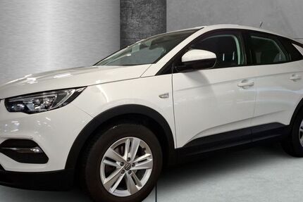 Opel Grandland (X) 81.571 km 13.640 &euro; Hamburg 22047