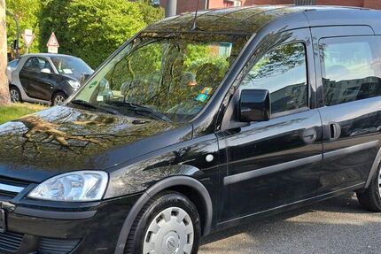 Opel Combo 141.600 km 2.950 &euro; Hamburg 21033