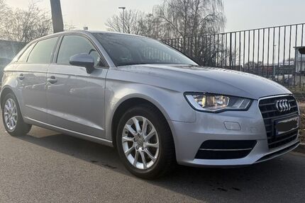Audi A3 116.500 km 11.990 &euro; Hamburg 22045