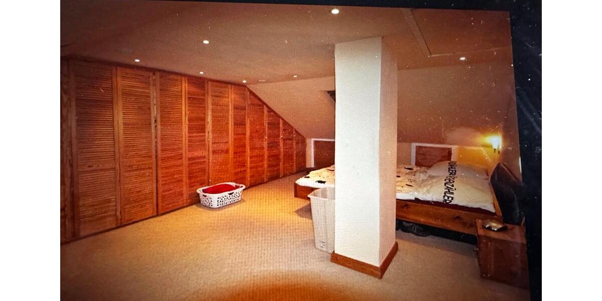 Dachgeschoßwohnung Neu Wulmstorf - 5 Zimmer, 131 m&sup2;, 275.000&euro; | Angebot:26096365