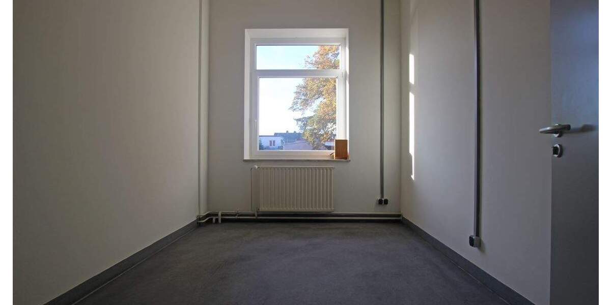 Gewerbeobjekt Geesthacht - 1 Zimmer, 699 m&sup2;, 2.640&euro; | Angebot:25702070