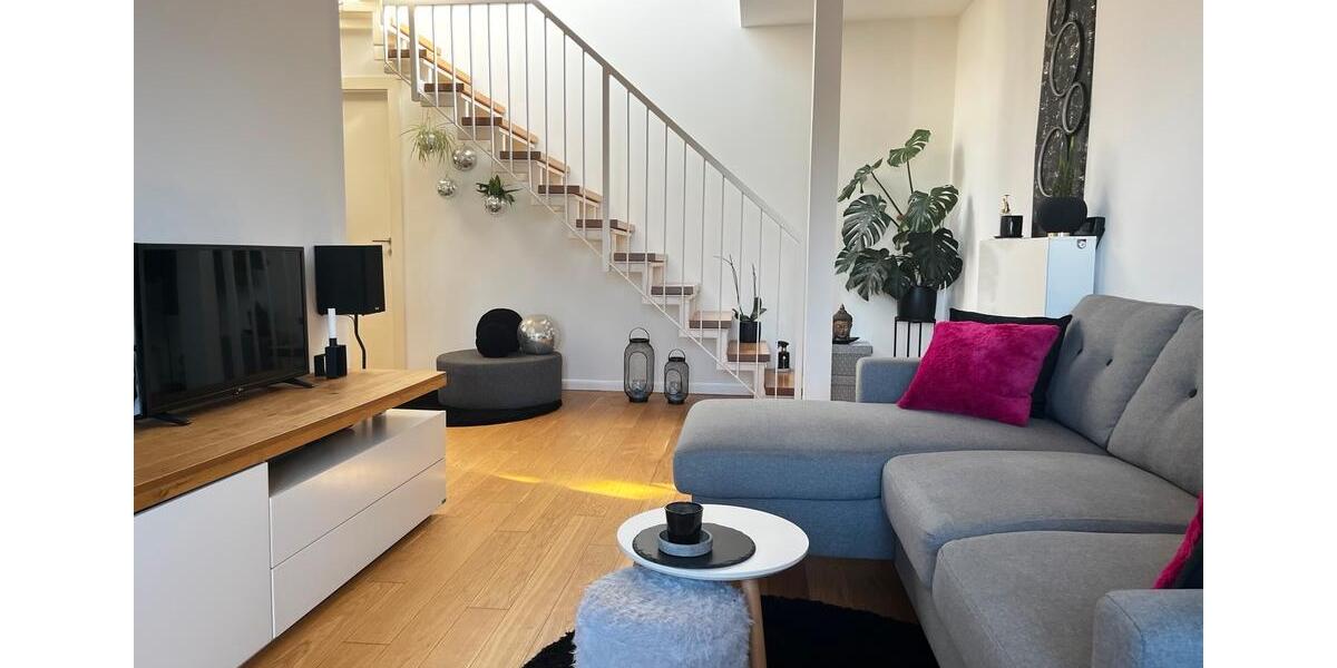 Dachgeschoßwohnung Hamburg Bahrenfeld - 2 Zimmer, 60 m&sup2;, 1.500&euro; | Angebot:25406485