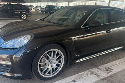Porsche Panamera 115.000 km 27.000 &euro; Hamburg 22159