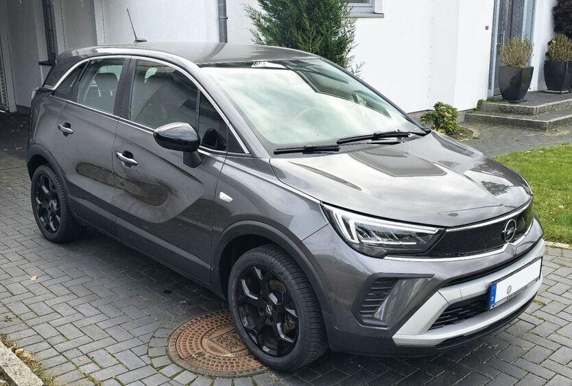 Opel Crossland (X) 37.073 km 16.990 € Bargteheide 22941