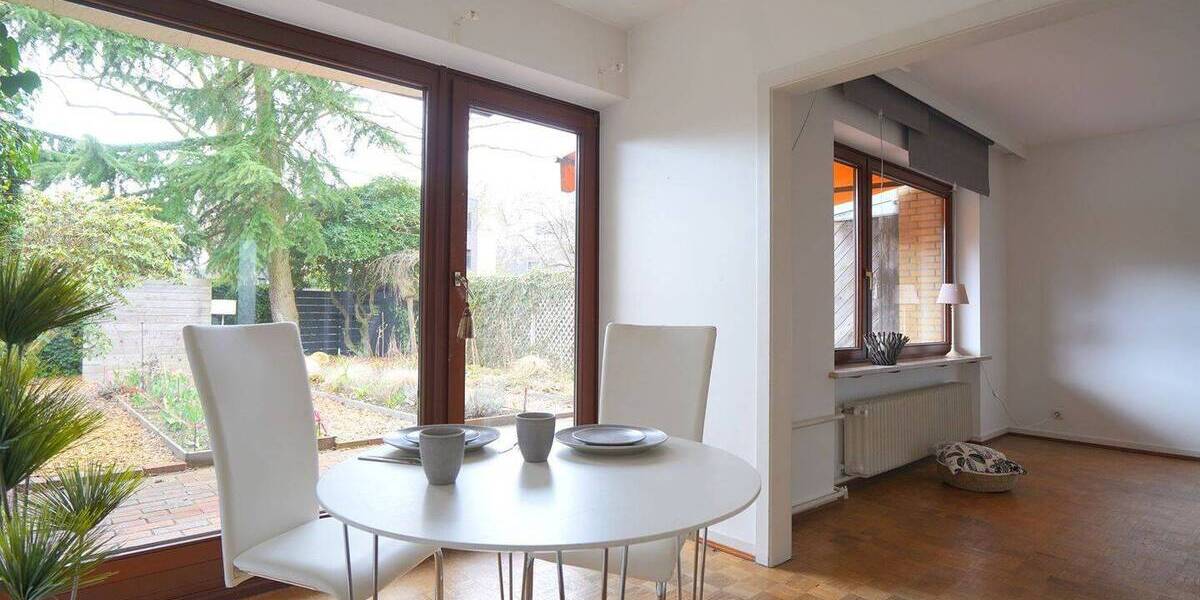 Reihenmittelhaus Hamburg Volksdorf - 4 Zimmer, 104 m&sup2;, 550.000&euro; | Angebot:26066531